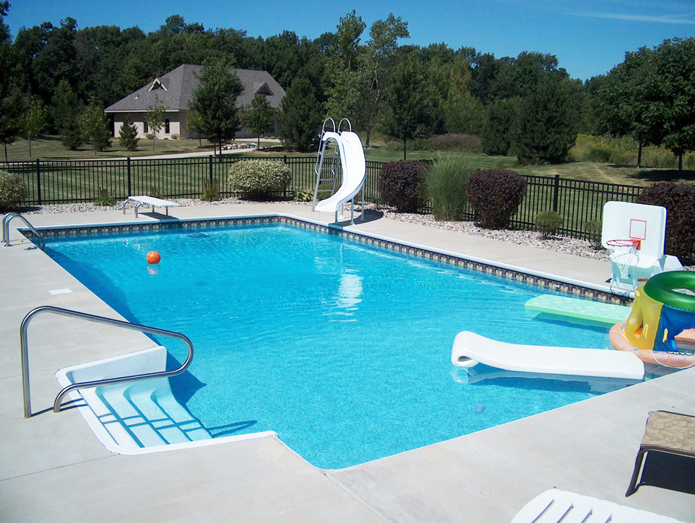 Swimming Pools - Spartan Pools Inc